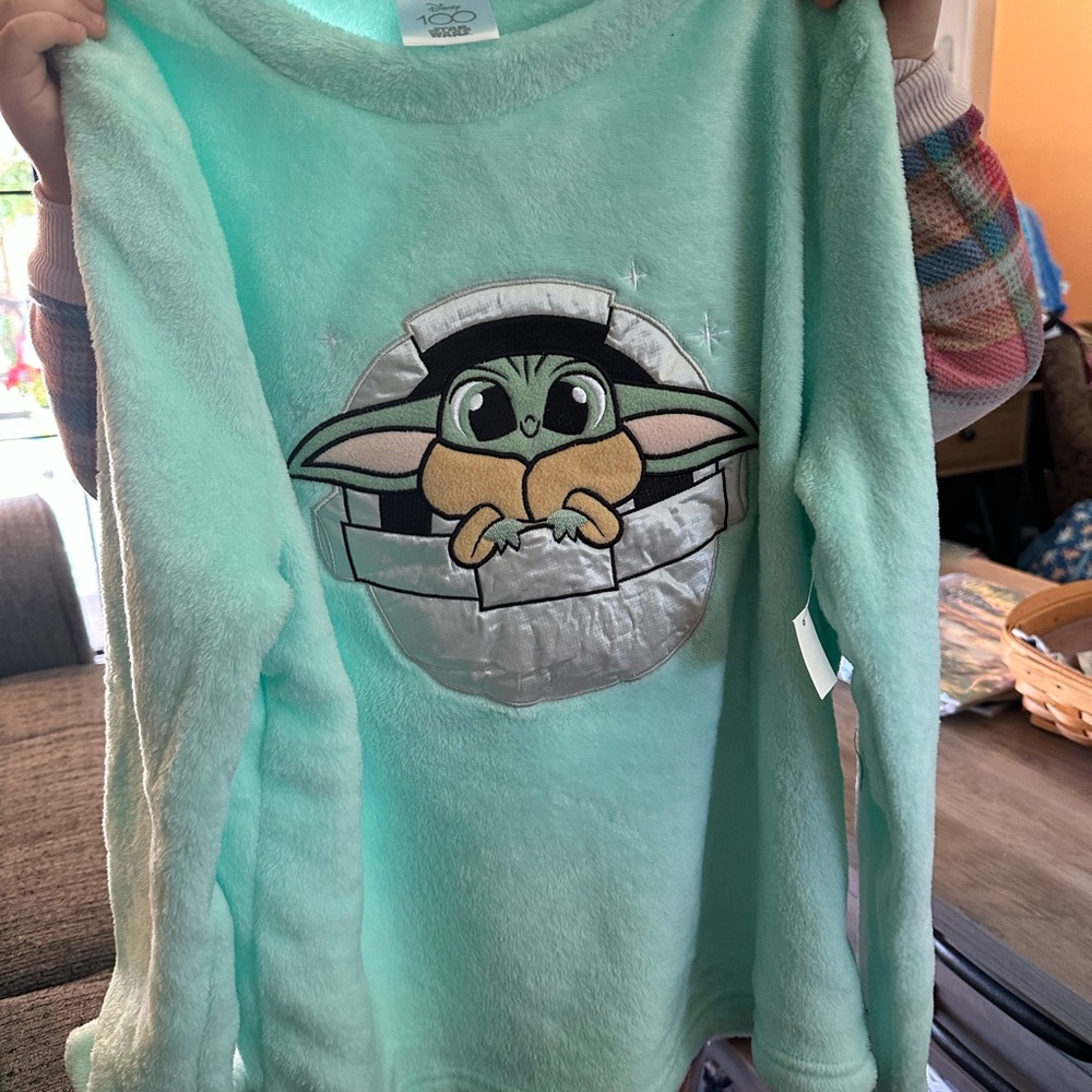 Kids' Aqua Green Baby Yoda Top